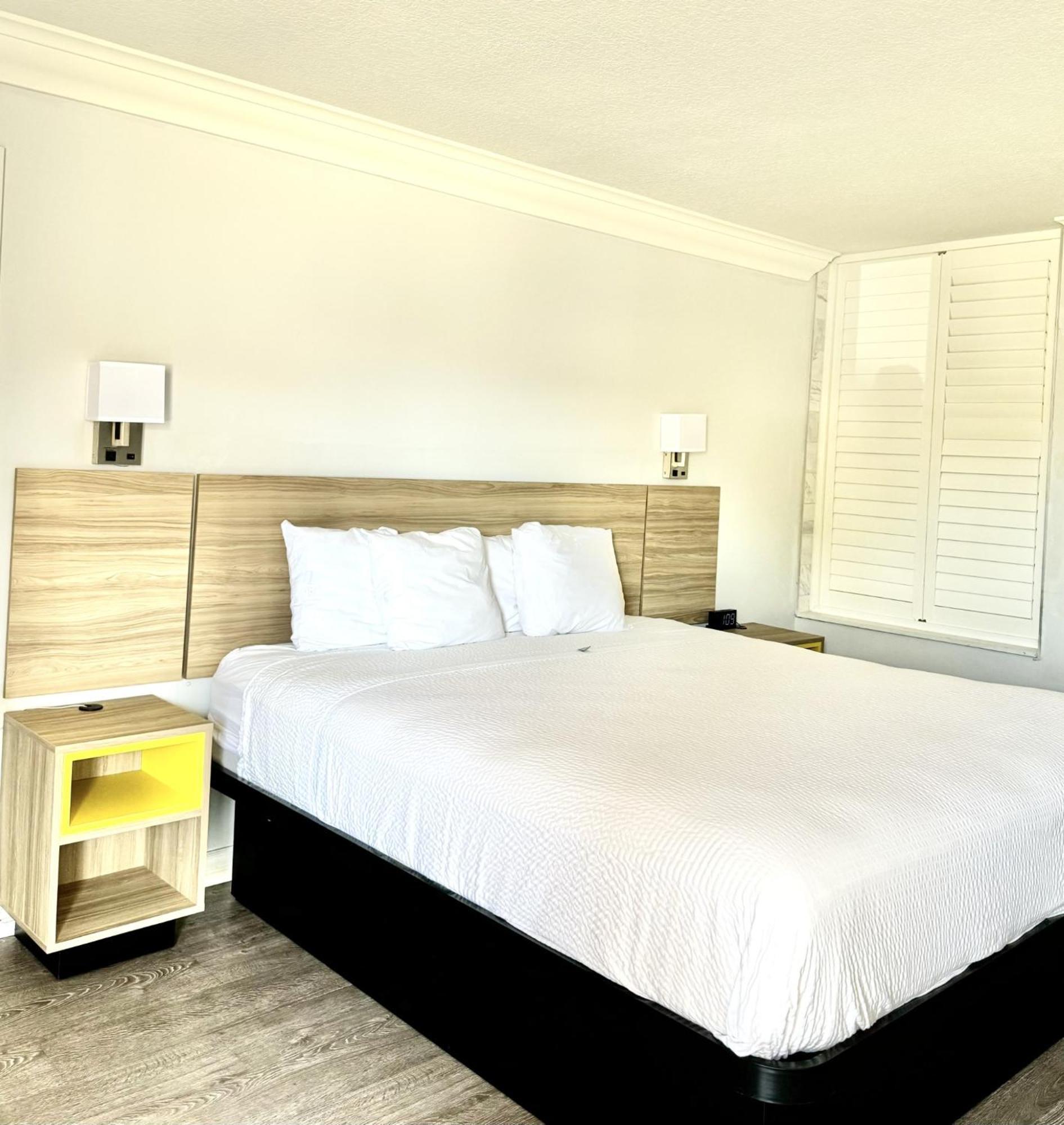 Days Inn By Wyndham Near City Of Hope Duarte Exterior foto